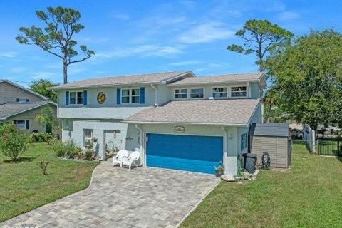 Villa ou maison à vendre à Ormond Beach, Floride: 5 chambres, 242.47 m2 № 2322782 - photo 2