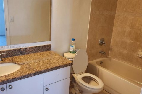 Villa ou maison à louer à Homestead, Floride: 3 chambres, 107.02 m2 № 1973676 - photo 13