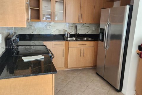 Villa ou maison à louer à Homestead, Floride: 3 chambres, 107.02 m2 № 1973676 - photo 6