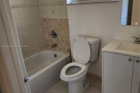 Villa ou maison à louer à Homestead, Floride: 3 chambres, 107.02 m2 № 1973676 - photo 7