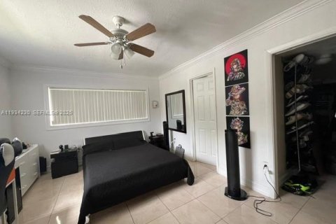 Condo in Miami, Florida, 3 bedrooms  № 2035554 - photo 12