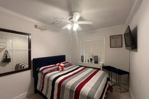 Condo in Miami, Florida, 3 bedrooms  № 2035554 - photo 16