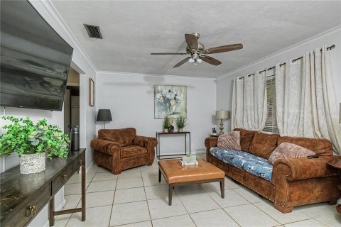 Casa en venta en Gainesville, Florida, 4 dormitorios, 133.97 m2 № 2099057 - foto 12