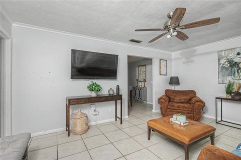 Casa en venta en Gainesville, Florida, 4 dormitorios, 133.97 m2 № 2099057 - foto 9
