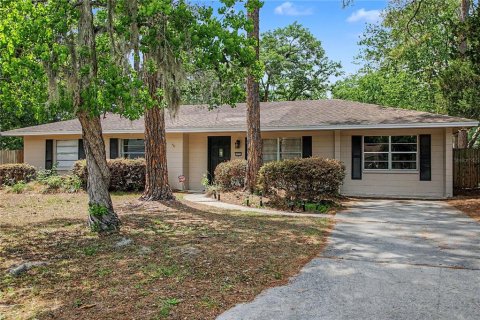 Casa en Gainesville, Florida 4 dormitorios, 133.97 m2 № 2099057