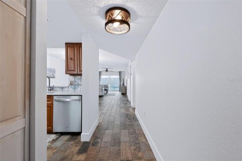 Copropriété à vendre à Saint Petersburg, Floride: 2 chambres, 103.12 m2 № 2409879 - photo 3