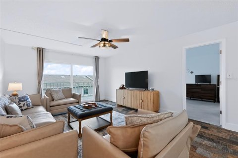 Copropriété à vendre à Saint Petersburg, Floride: 2 chambres, 103.12 m2 № 2409879 - photo 10