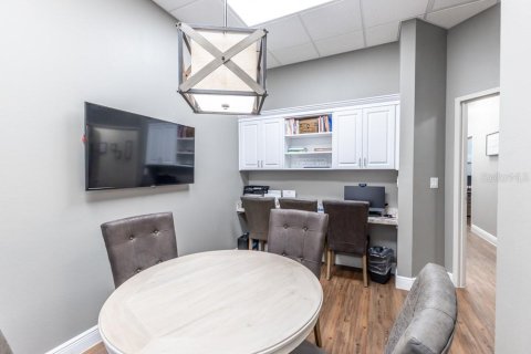 Propiedad comercial en alquiler en Lady Lake, Florida, 344.67 m2 № 1619434 - foto 10