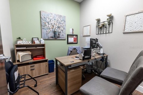 Propiedad comercial en alquiler en Lady Lake, Florida, 344.67 m2 № 1619434 - foto 19