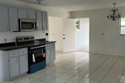 Villa ou maison à vendre à Orlando, Floride: 4 chambres, 141.3 m2 № 2155917 - photo 5