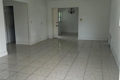 Villa ou maison à vendre à Orlando, Floride: 4 chambres, 141.3 m2 № 2155917 - photo 3