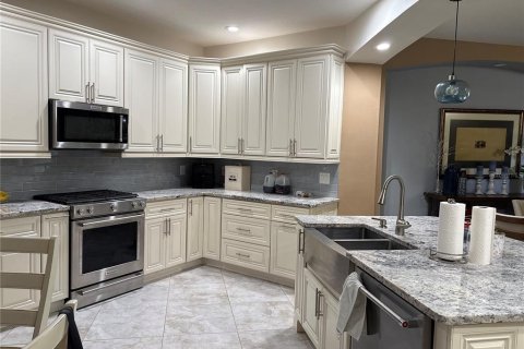 Casa en venta en Wesley Chapel, Florida, 3 dormitorios, 190.82 m2 № 2211201 - foto 22