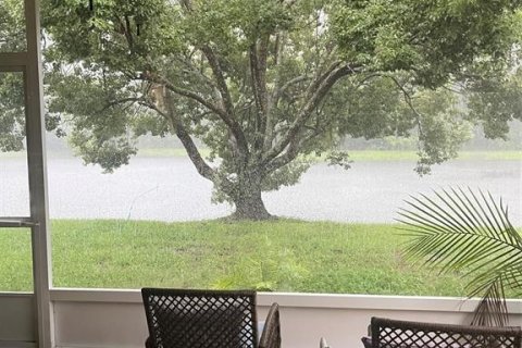 Casa en venta en Wesley Chapel, Florida, 3 dormitorios, 190.82 m2 № 2211201 - foto 2