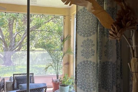 Casa en venta en Wesley Chapel, Florida, 3 dormitorios, 190.82 m2 № 2211201 - foto 9