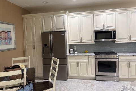 Casa en venta en Wesley Chapel, Florida, 3 dormitorios, 190.82 m2 № 2211201 - foto 6