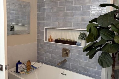 Casa en venta en Wesley Chapel, Florida, 3 dormitorios, 190.82 m2 № 2211201 - foto 17