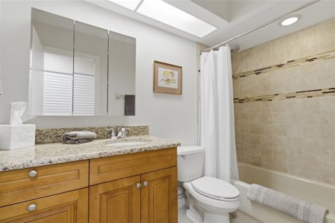 Condo in Clearwater, Florida, 2 bedrooms № 2208454 - photo 24