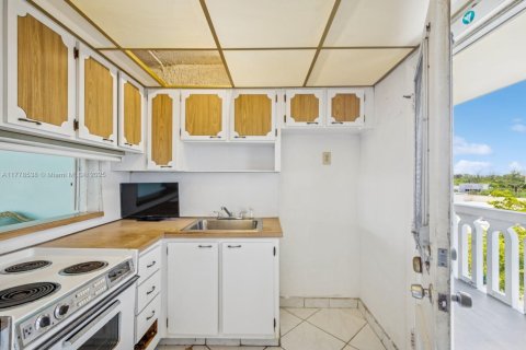 Copropriété à vendre à Aventura, Floride: 1 chambre, 71.35 m2 № 1875223 - photo 4