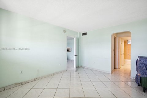 Copropriété à vendre à Aventura, Floride: 1 chambre, 71.35 m2 № 1875223 - photo 10