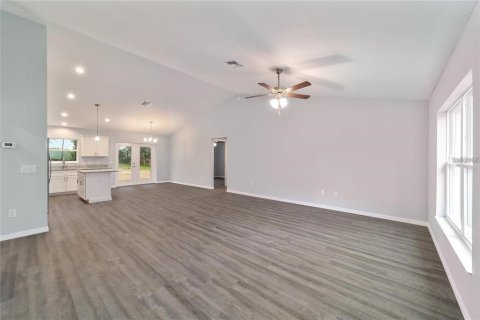 House in Ocala, Florida 3 bedrooms, 132.01 sq.m. № 2098230 - photo 3