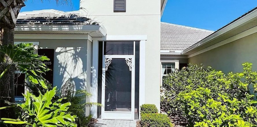 Casa en Cape Coral, Florida 3 dormitorios, 239.78 m2 № 1942414
