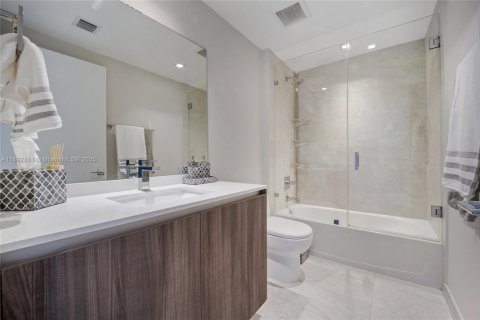 Copropriété à vendre à Miami, Floride: 3 chambres, 147.9 m2 № 1945164 - photo 17