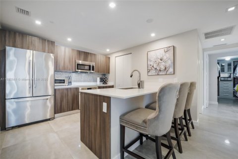 Copropriété à vendre à Miami, Floride: 3 chambres, 147.9 m2 № 1945164 - photo 9