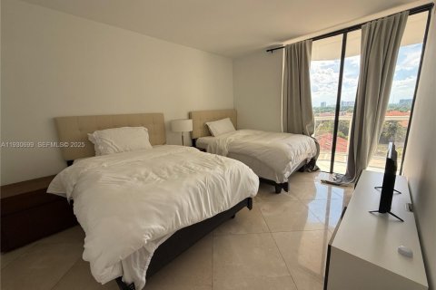 Снять в аренду кондоминиум в Авентура, Флорида 3 спальни, 124.21м2, № 1989464 - фото 11