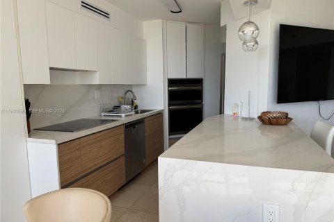 Снять в аренду кондоминиум в Авентура, Флорида 3 спальни, 124.21м2, № 1989464 - фото 3