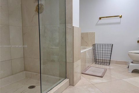 Снять в аренду кондоминиум в Авентура, Флорида 3 спальни, 124.21м2, № 1989464 - фото 8