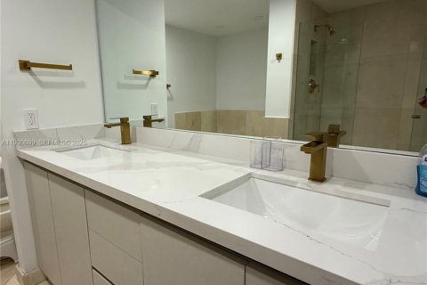 Снять в аренду кондоминиум в Авентура, Флорида 3 спальни, 124.21м2, № 1989464 - фото 7