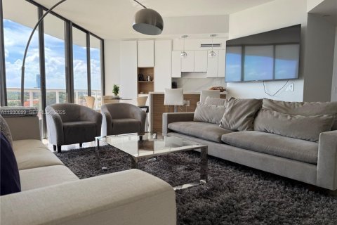 Снять в аренду кондоминиум в Авентура, Флорида 3 спальни, 124.21м2, № 1989464 - фото 2