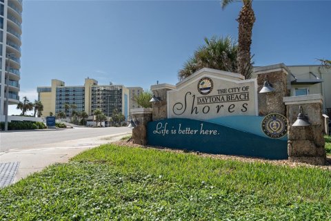 Condominio en venta en Daytona Beach, Florida, 4 habitaciones, 35.67 m2 № 1342309 - foto 17
