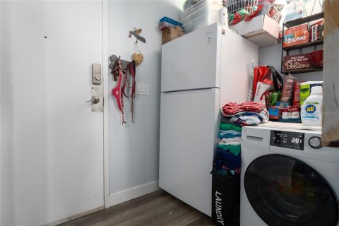 Condo in Daytona Beach, Florida, 4 rooms  № 1342309 - photo 7
