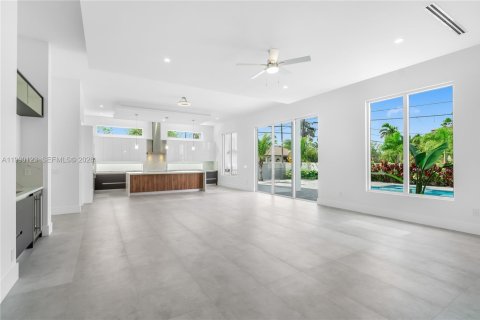 Villa ou maison à vendre à Doral, Floride: 5 chambres, 336.03 m2 № 2056951 - photo 11