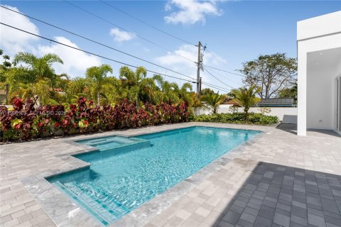 Villa ou maison à vendre à Doral, Floride: 5 chambres, 336.03 m2 № 2056951 - photo 6