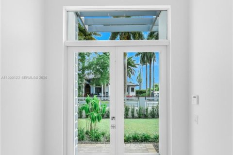 Villa ou maison à vendre à Doral, Floride: 5 chambres, 336.03 m2 № 2056951 - photo 19