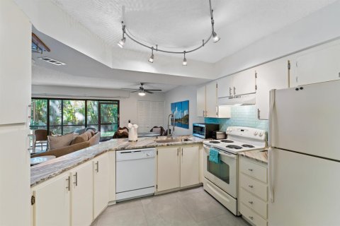 Condo in Jupiter, Florida, 1 bedroom  № 2182331 - photo 17