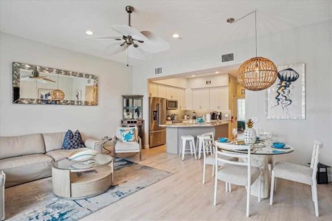 Townhouse in Clearwater, Florida 3 bedrooms, 208.19 sq.m. № 1533983 - photo 18