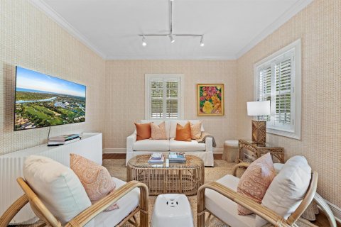 Apartment in Palm Beach, Florida 2 bedrooms, 93.55 sq.m. № 2175707 - photo 3