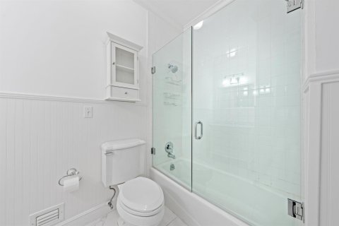 Apartment in Palm Beach, Florida 2 bedrooms, 93.55 sq.m. № 2175707 - photo 11