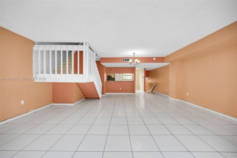 Copropriété à vendre à Miami, Floride: 3 chambres, 142.7 m2 № 2010881 - photo 12