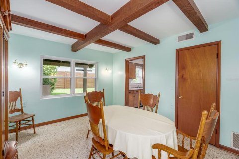 House in Orlando, Florida 4 bedrooms, 167.97 sq.m. № 1885099 - photo 7