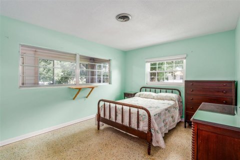 House in Orlando, Florida 4 bedrooms, 167.97 sq.m. № 1885099 - photo 12