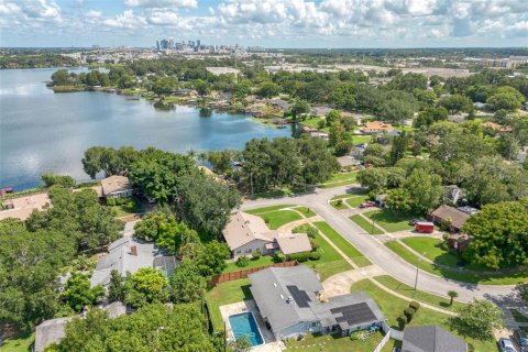 House in Orlando, Florida 4 bedrooms, 167.97 sq.m. № 1885099 - photo 29