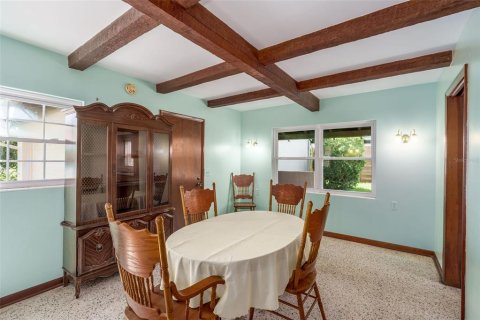 House in Orlando, Florida 4 bedrooms, 167.97 sq.m. № 1885099 - photo 6