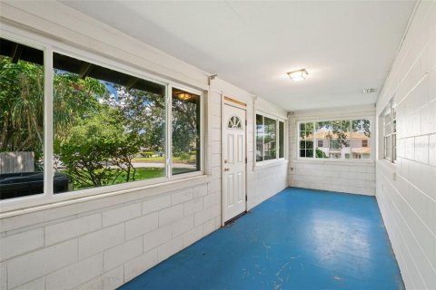 House in Orlando, Florida 4 bedrooms, 167.97 sq.m. № 1885099 - photo 20