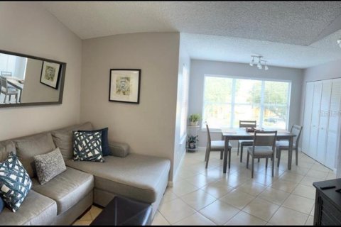 Appartement à louer à Orlando, Floride: 2 chambres, 97.92 m2 № 2388097 - photo 3