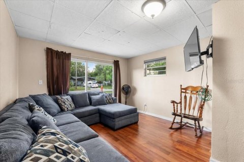 House in Winter Haven, Florida 4 bedrooms, 149.2 sq.m. № 1876332 - photo 17