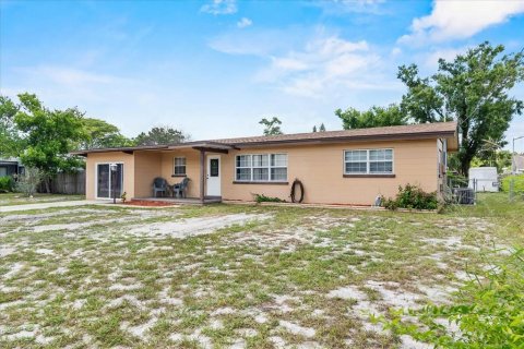 House in Winter Haven, Florida 4 bedrooms, 149.2 sq.m. № 1876332 - photo 4